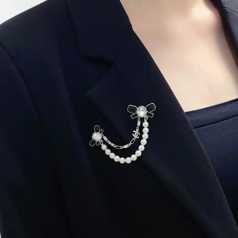 Chanel Brooch 1lyx54 (1)